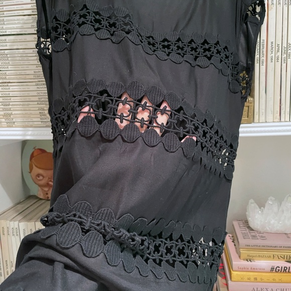 Super Cute KEW 159 black cut-out lace shift dress SUMMER coverup AU brand size 6 - Picture 4 of 10